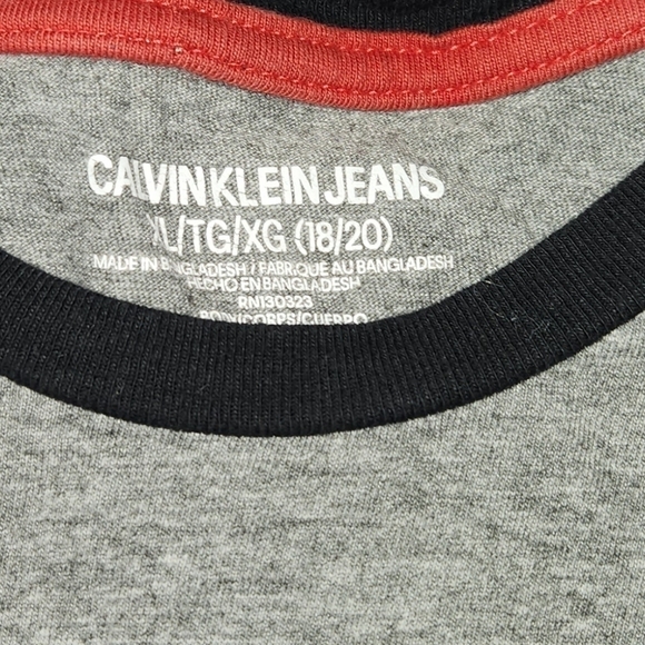 CALVIN Klein Longsleeve Shirt Size 18/20  Gray Black And Red - Picture 2 of 3